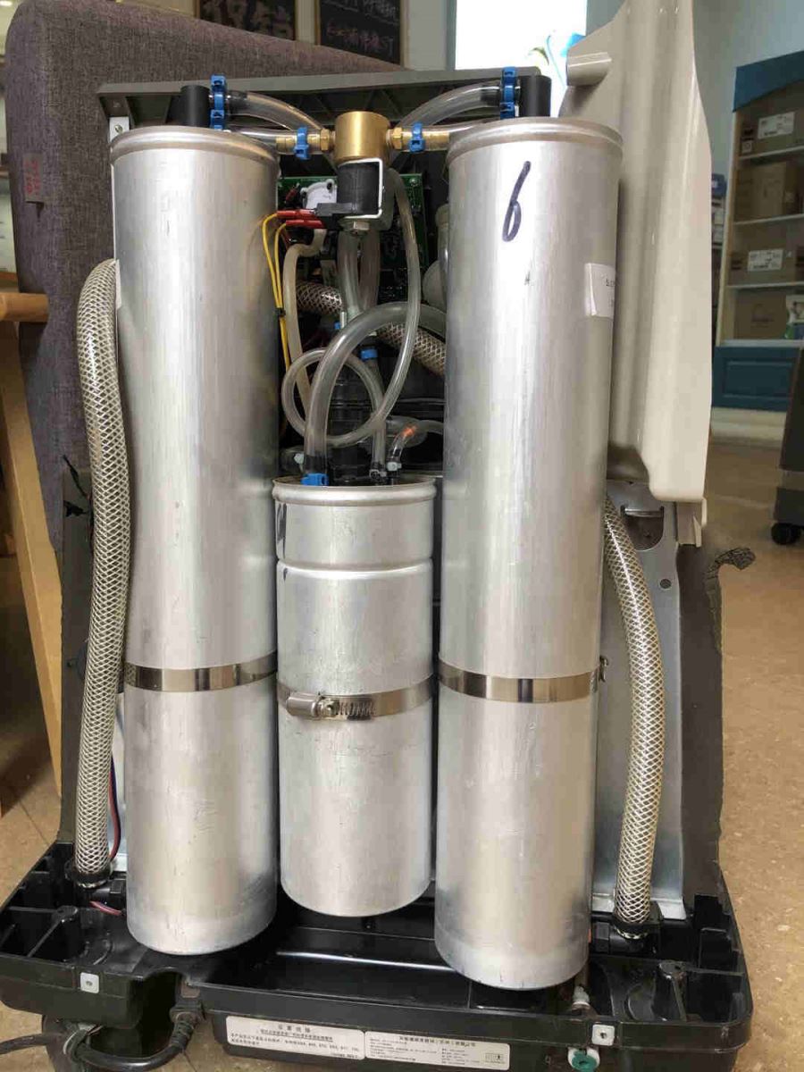 昆明巨贸制氧机，昆明家用制氧机，国产名牌制氧机